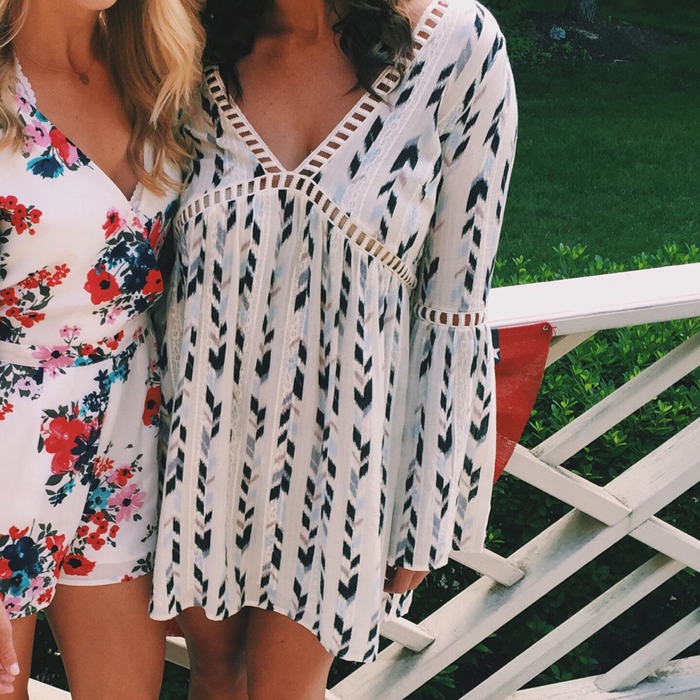 Bell sleeve long sleeve breezy spring summer dress